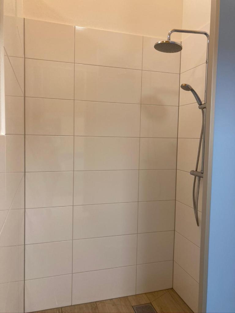 Trekkershut Hotel Jubbega-Schurega Eksteriør billede